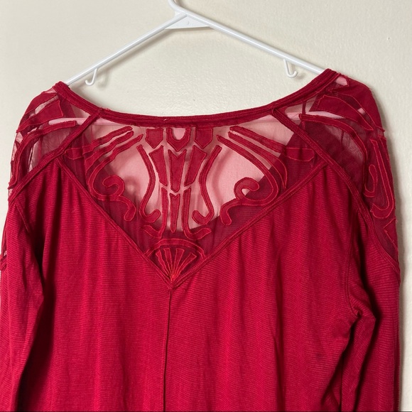 Free people gatsby red sheer lace shoulder long sleeve top M - Picture 10 of 12